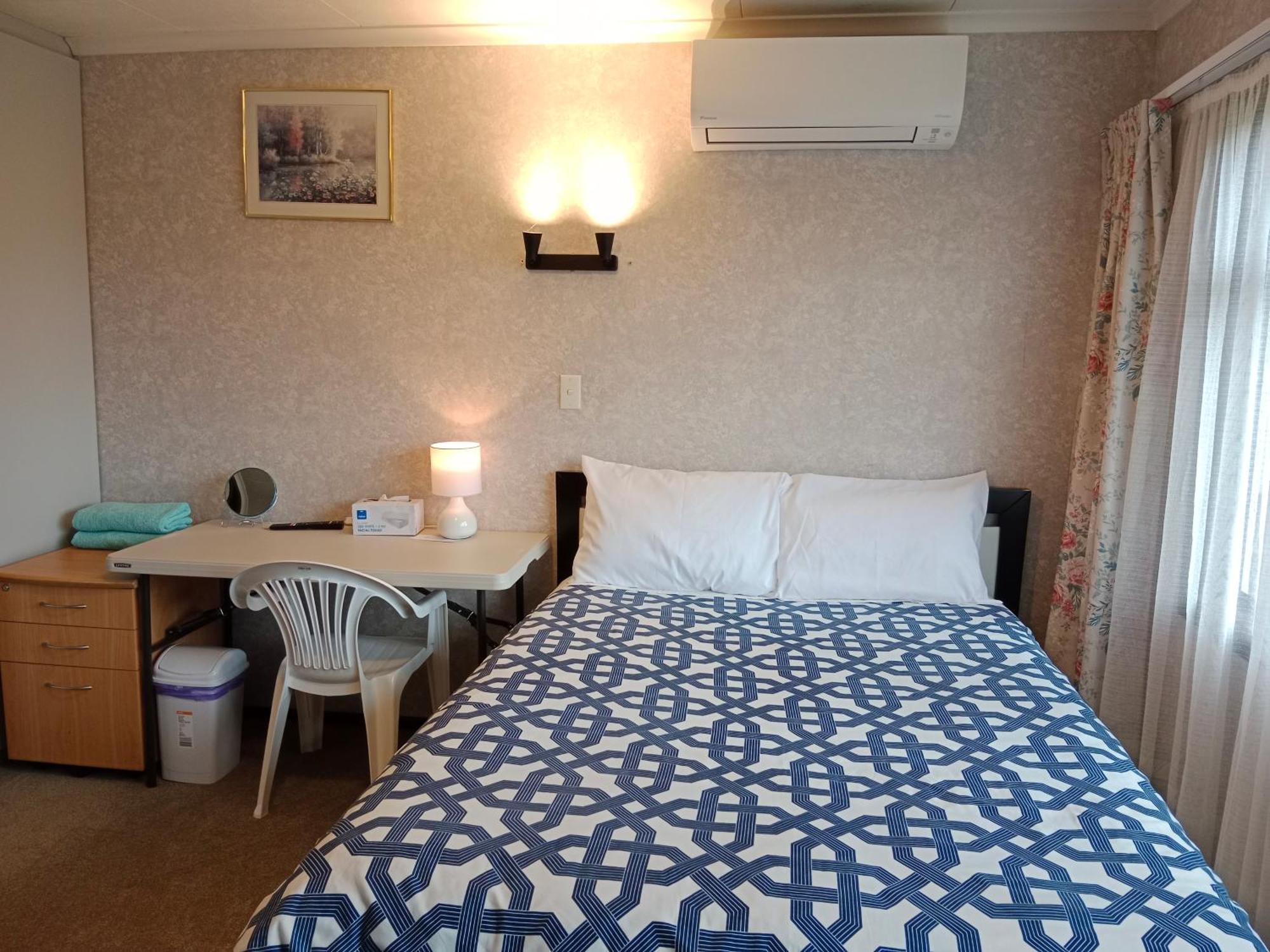 Newday Whangarei Room photo